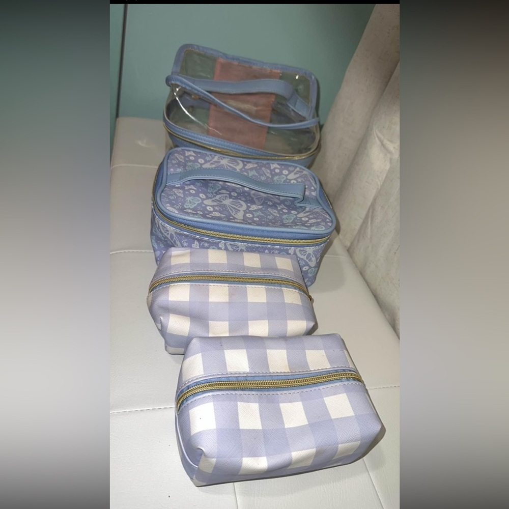 Makeup Bag - Picture 2 of 3